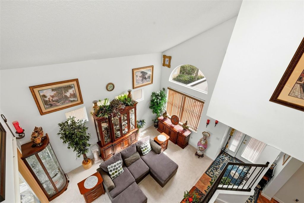 Image 28 of property listing at 910 LASCALA DRIVE, Windermere, FL 34786