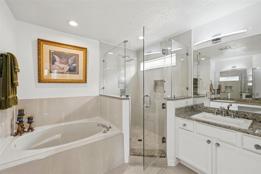 Image 34 of property listing at 910 LASCALA DRIVE, Windermere, FL 34786