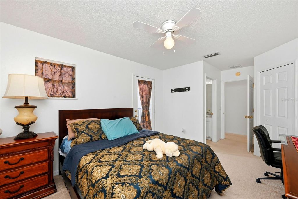Image 35 of property listing at 910 LASCALA DRIVE, Windermere, FL 34786