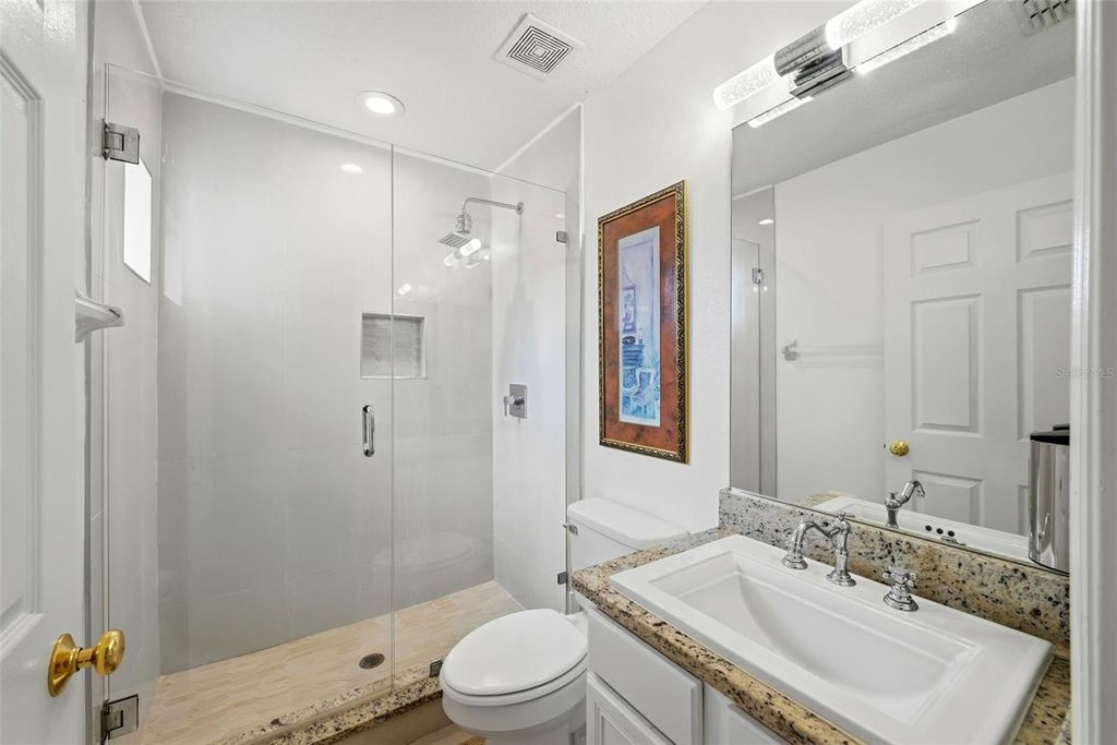 Image 36 of property listing at 910 LASCALA DRIVE, Windermere, FL 34786