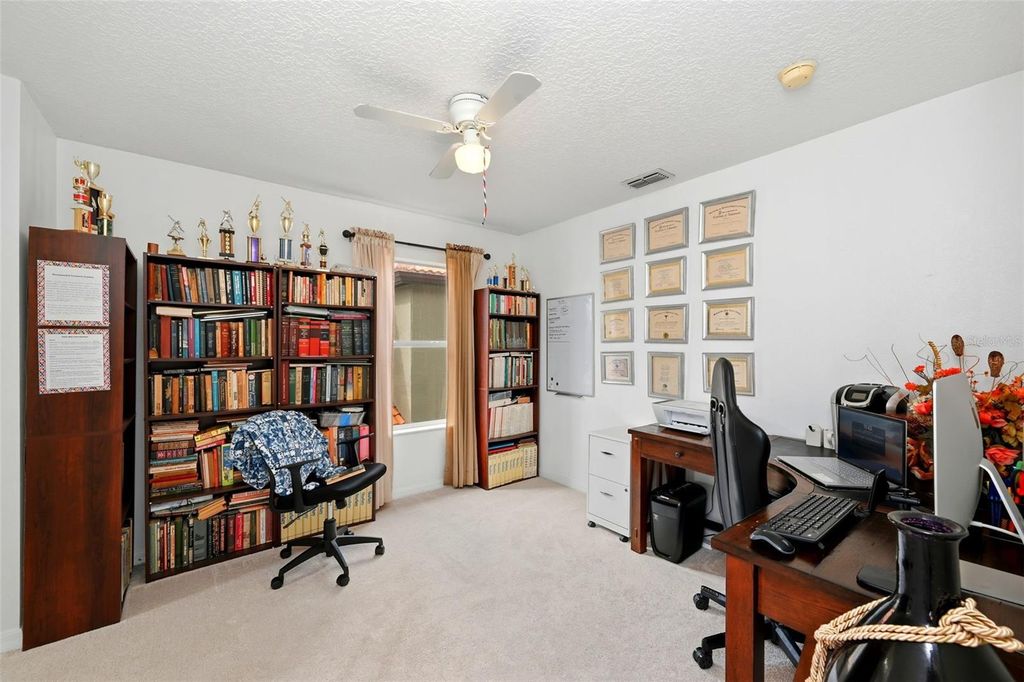 Image 39 of property listing at 910 LASCALA DRIVE, Windermere, FL 34786