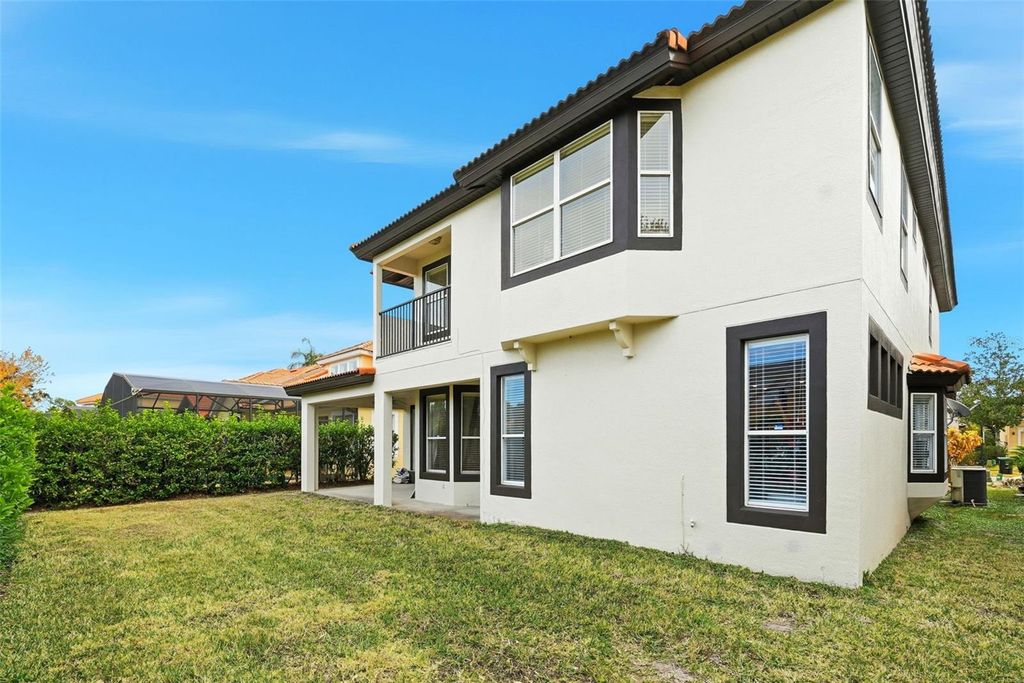 Image 43 of property listing at 910 LASCALA DRIVE, Windermere, FL 34786