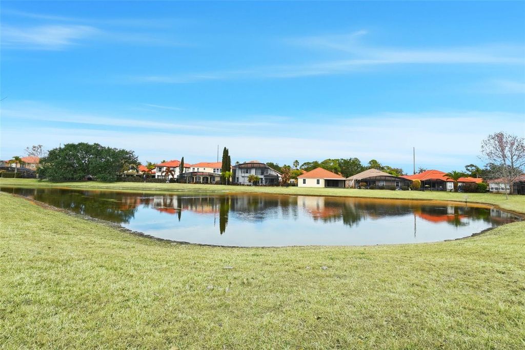 Image 44 of property listing at 910 LASCALA DRIVE, Windermere, FL 34786
