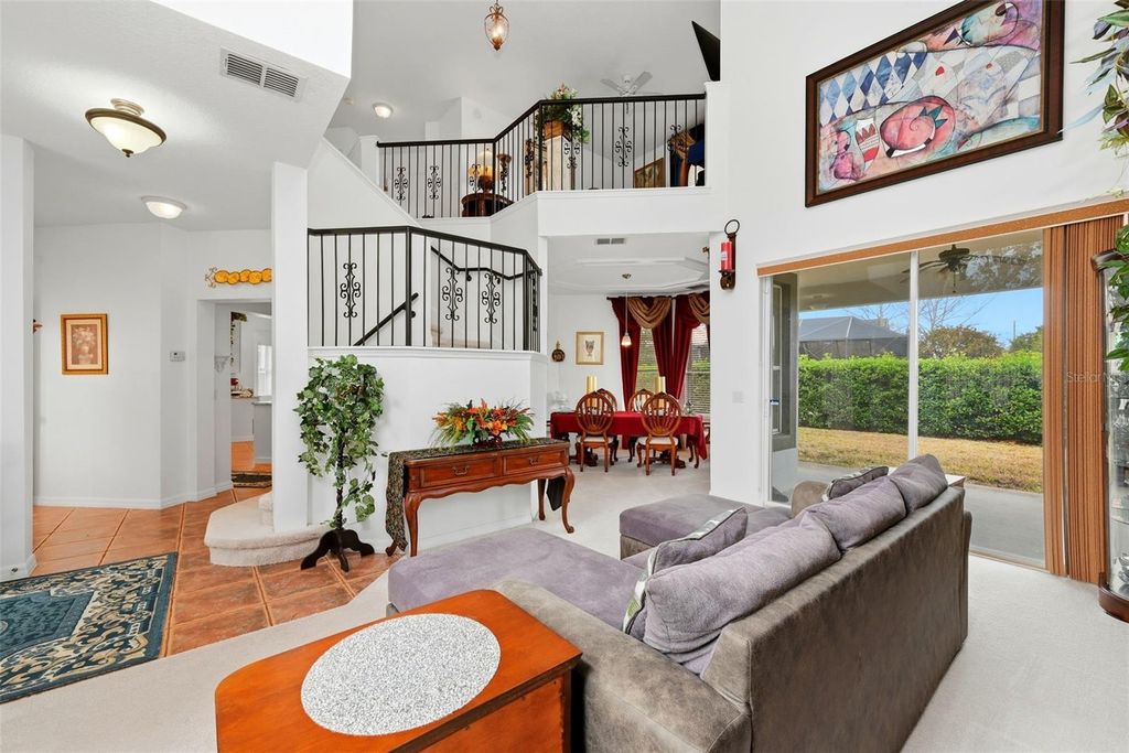 Image 10 of property listing at 910 LASCALA DRIVE, Windermere, FL 34786
