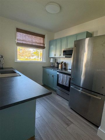 11 N CREST AVENUE, Clearwater, FL 33755