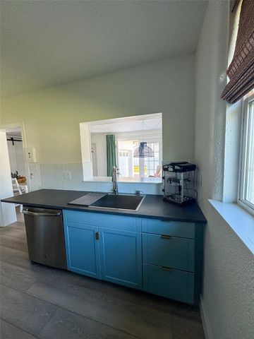 11 N CREST AVENUE, Clearwater, FL 33755