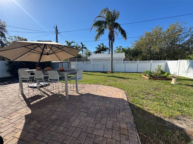 11 N CREST AVENUE, Clearwater, FL 33755