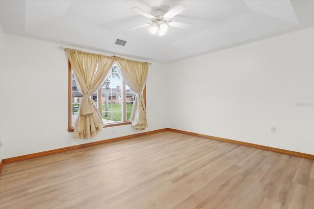 10404 SANDTRAP DRIVE, Spring Hill, FL 34608