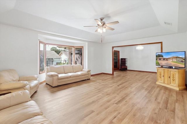 10404 SANDTRAP DRIVE, Spring Hill, FL 34608