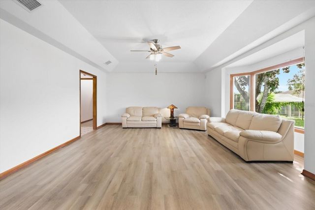 10404 SANDTRAP DRIVE, Spring Hill, FL 34608