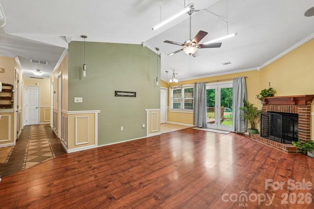 13942 Dannemara Drive, Pineville, NC 28134