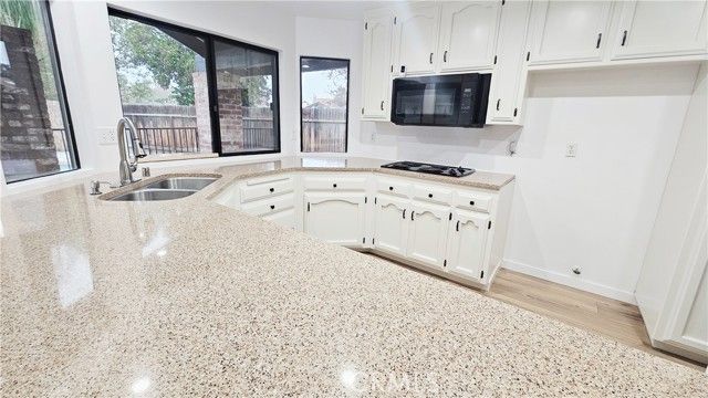 7001 Margaret Court, Bakersfield, CA 93309