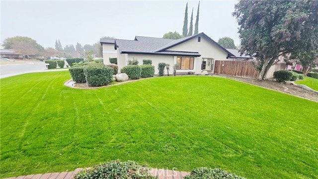 7001 Margaret Court, Bakersfield, CA 93309
