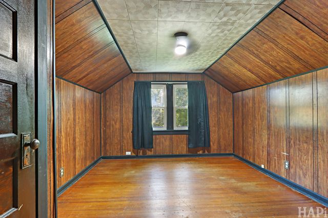 825 N Ash Street, Waukegan, IL 60085