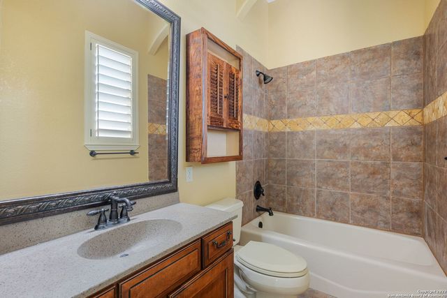 124 allens bend, New Braunfels, TX 78130