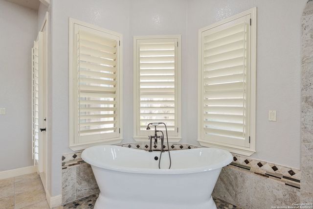 124 allens bend, New Braunfels, TX 78130