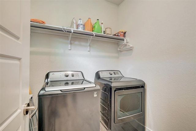 1801 Roseburg DR 29, Austin, TX 78754