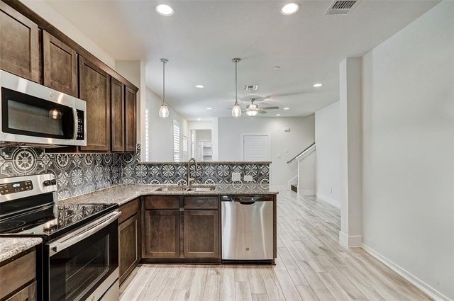 1801 Roseburg DR 29, Austin, TX 78754