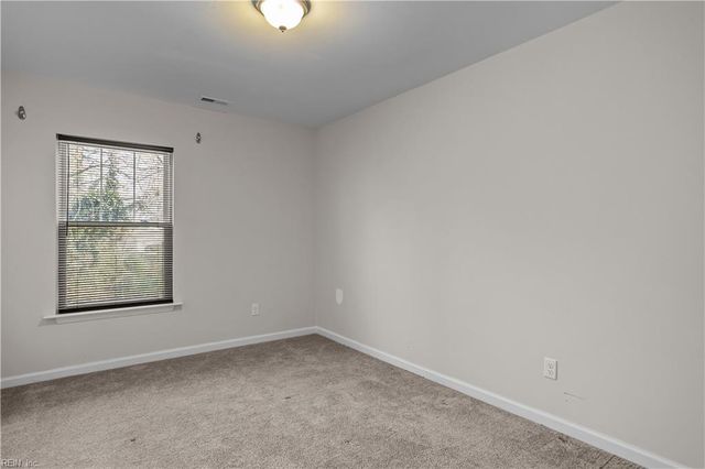 68 W County ST, Hampton, VA 23663