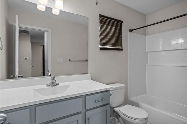 68 W County ST, Hampton, VA 23663