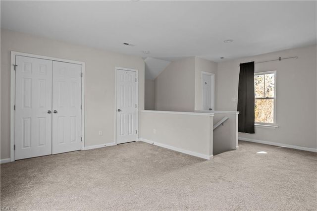 68 W County ST, Hampton, VA 23663