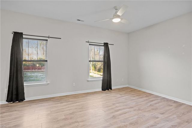 68 W County ST, Hampton, VA 23663