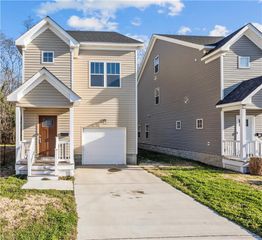 68 W County ST, Hampton, VA 23663