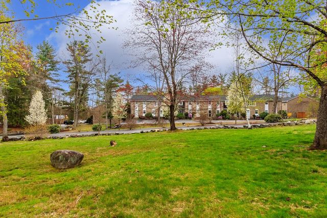 24 Fieldstone Drive, Londonderry, NH 03053