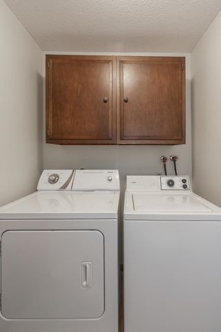 24 Fieldstone Drive, Londonderry, NH 03053