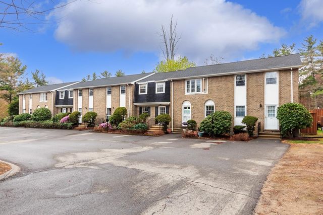 24 Fieldstone Drive, Londonderry, NH 03053