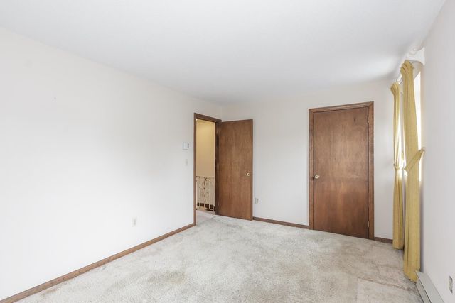 24 Fieldstone Drive, Londonderry, NH 03053