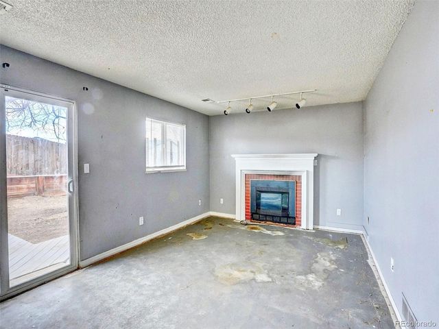 3160 S Halifax Street, Aurora, CO 80013