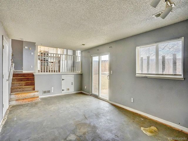 3160 S Halifax Street, Aurora, CO 80013