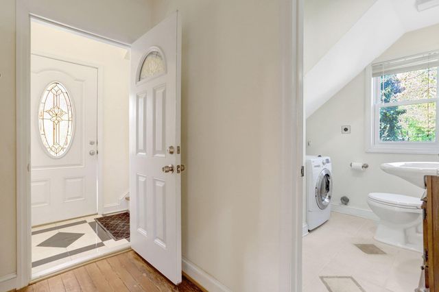 2206 S GRANT ST S, Arlington, VA 22202