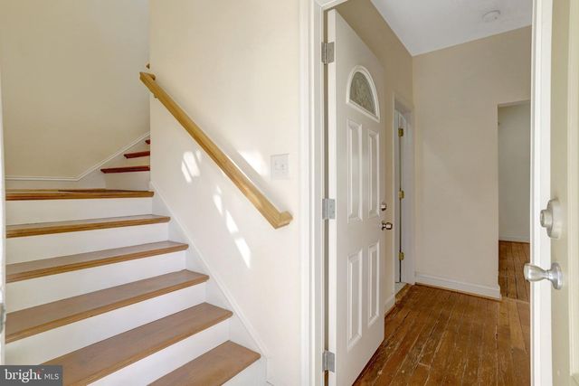 2206 S GRANT ST S, Arlington, VA 22202