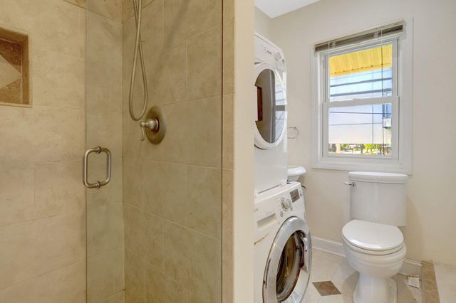 2206 S GRANT ST S, Arlington, VA 22202