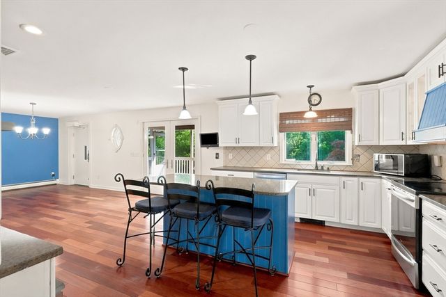 24 Uptack Rd, Groveland, MA 01834