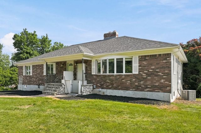24 Uptack Rd, Groveland, MA 01834