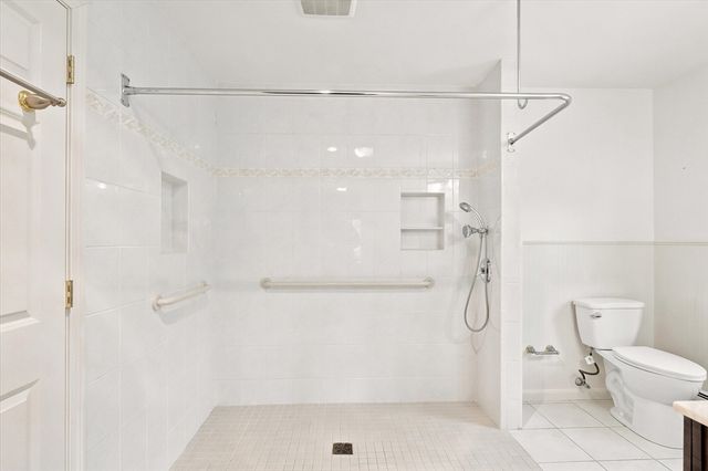 24 Uptack Rd, Groveland, MA 01834