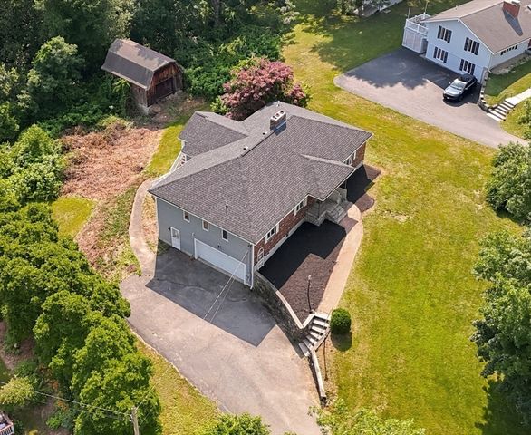 24 Uptack Rd, Groveland, MA 01834