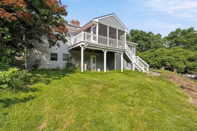 24 Uptack Rd, Groveland, MA 01834