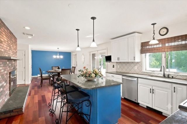 24 Uptack Rd, Groveland, MA 01834