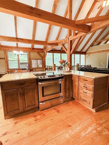 30 Odell Rd, Sandown, NH 03873