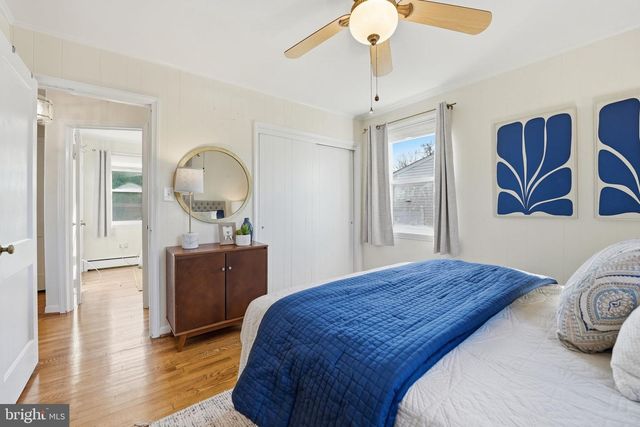 6821 BARRETT RD, Falls Church, VA 22042