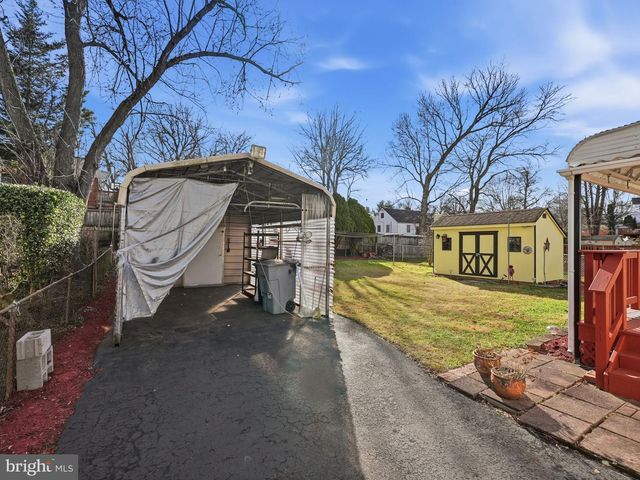 6821 BARRETT RD, Falls Church, VA 22042