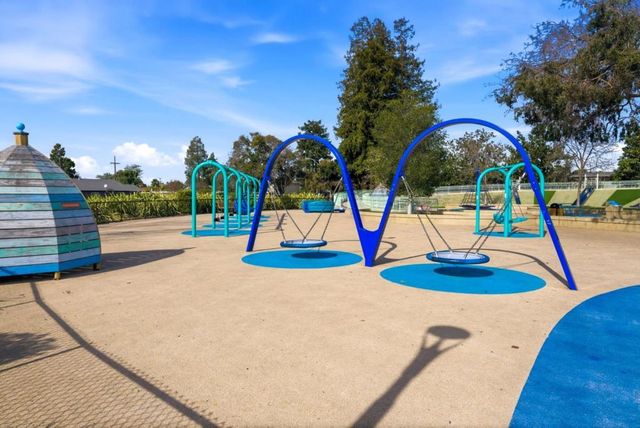 607 Arcadia Terrace 204, Sunnyvale, CA 94085