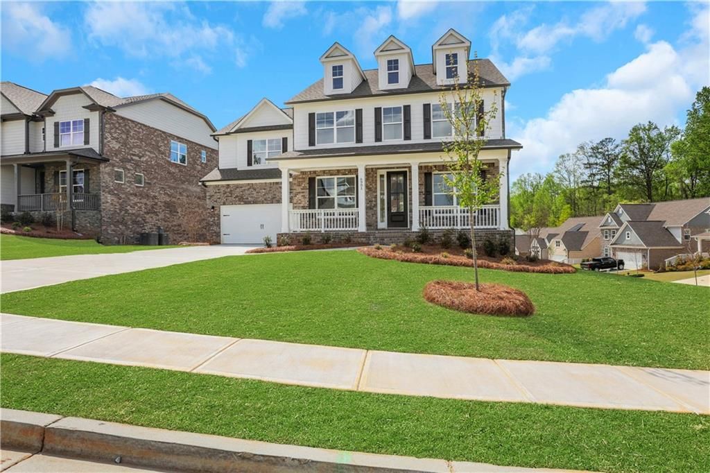 6901 Lancelot Court, Flowery Branch, GA 30542