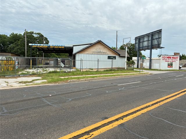 2800 E Belknap, Fort Worth, TX 76111
