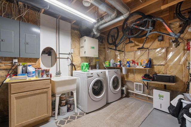 5665 Hagberg Road, Hermantown, MN 55811