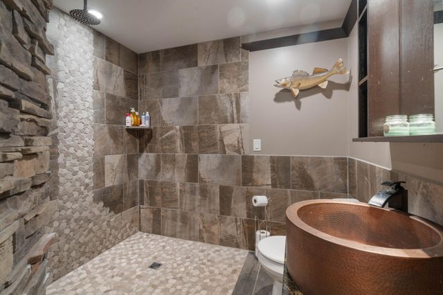 5665 Hagberg Road, Hermantown, MN 55811